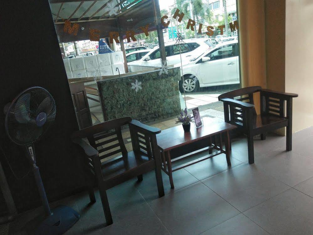 Oyo 727 Hotel Rafflesia Kota Kinabalu Kültér fotó